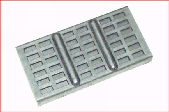 Spring Pad Left Leaf Spring Pad – mpclassics